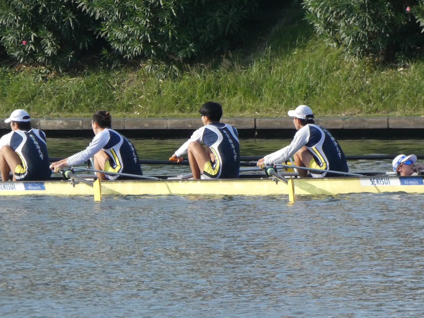 端艇部 全日本新人選手権で男子舵手つきフォアで準優勝、女子