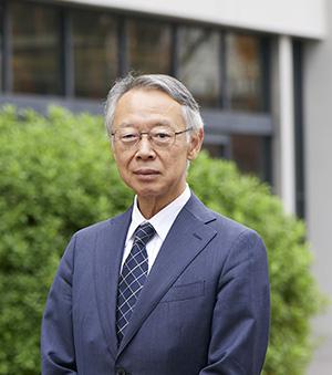東京経済大学学長　小川　英治